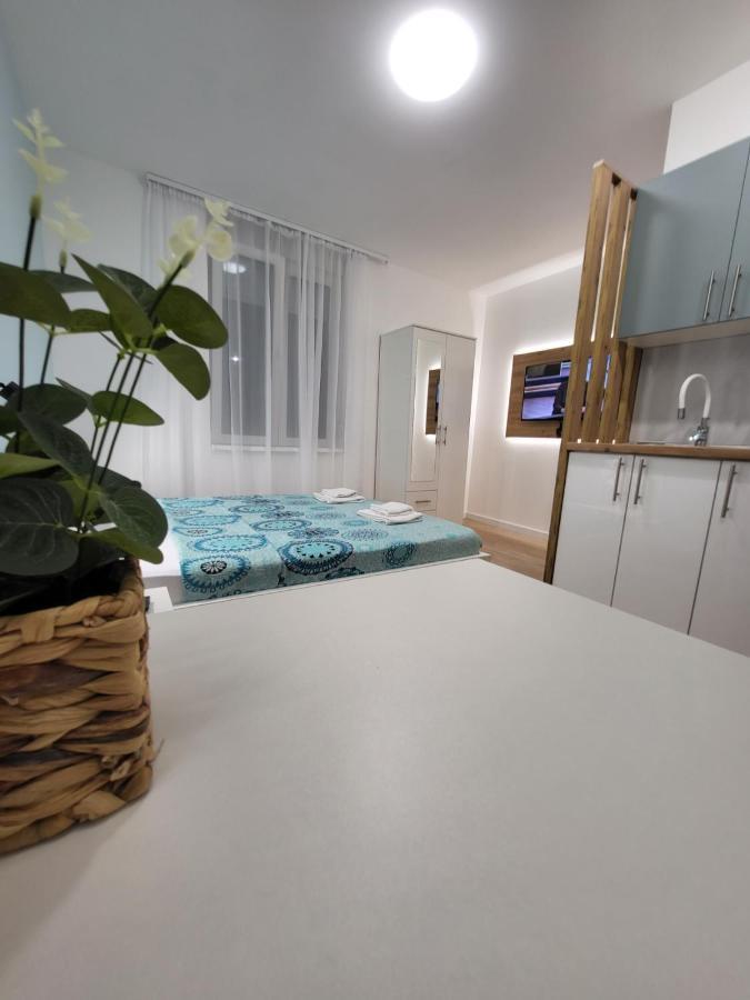Harmony Suites Sajmiste ภายนอก รูปภาพ